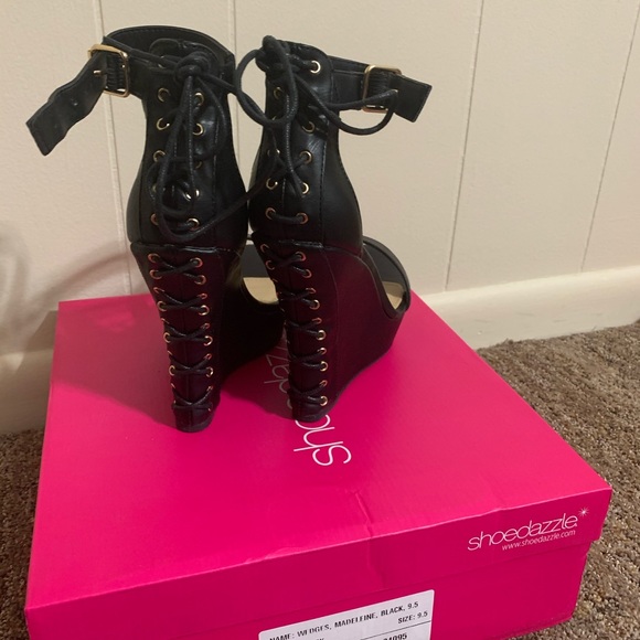 Lace up wedge - Picture 4 of 4